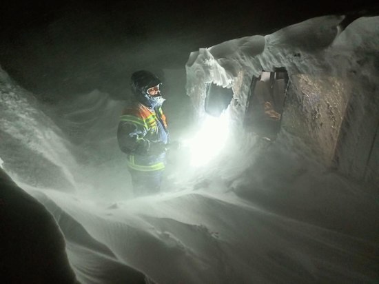 В Саратовской области за сутки из снежных заносов спасено 22 человека