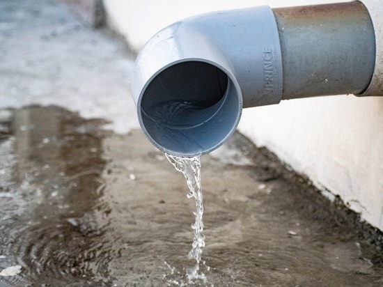 Весь Донецк остался без водоснабжения