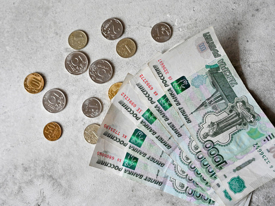 Жительница Светлогорска украла полмиллиона с банковского счета престарелой женщины