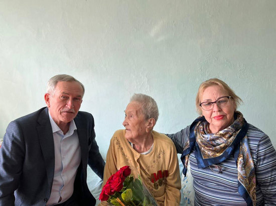 Бывшая сотрудница республиканской больницы в Хакасии отпраздновала своё 104-летие