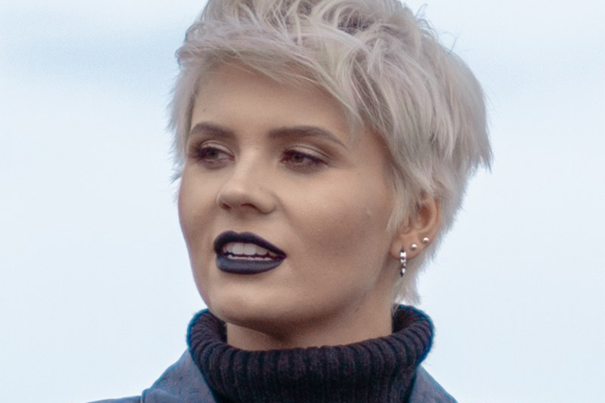 Ариэль анн. Анн шен. Shena певица. Shena певица. Shena певица 2020.