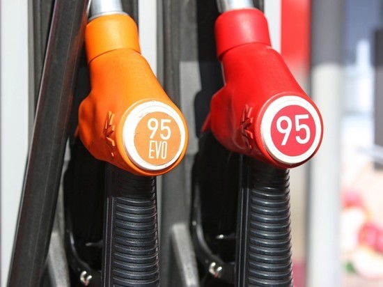 Россия попала в топ стран с самым дешевым бензином
