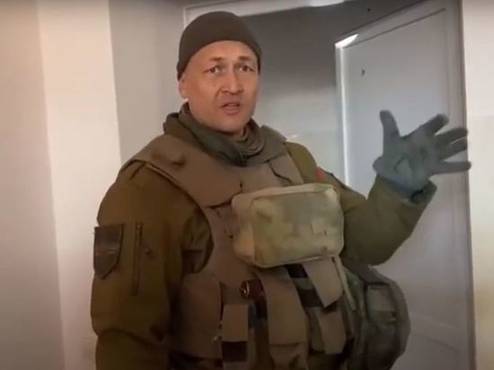 В детской библиотеке освобожденной Волновахи нашли неонацистскую литературу