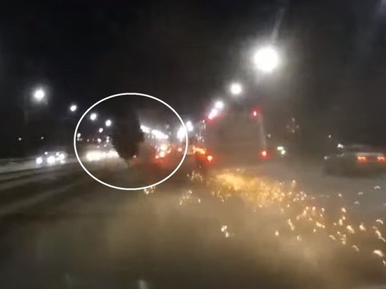 В Ярославле у автобуса на ходу отвалилось колесо