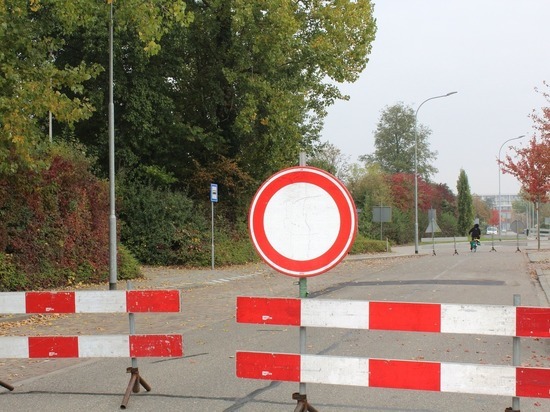 Власти ЛНР разрешили мужчинам выезжать за пределы Республики