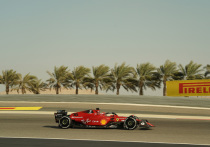 18 марта первыми заездами стартует новый сезон "Формулы-1". На трассе «Сахир» в Бахрейне команды впервые опробуют в гоночных условиях новые болиды, новые шины. Как и всегда, в стартовой гонке при новом регламенте велика вероятность сенсации. «МК-спорт» рассказывает, что ждет болельщиков в Бахрейне.
