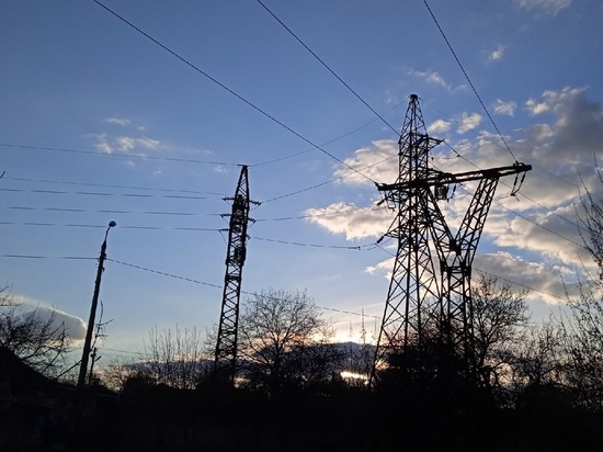 В Донецке из-за артудара более 30 тысяч абонентов остались без света