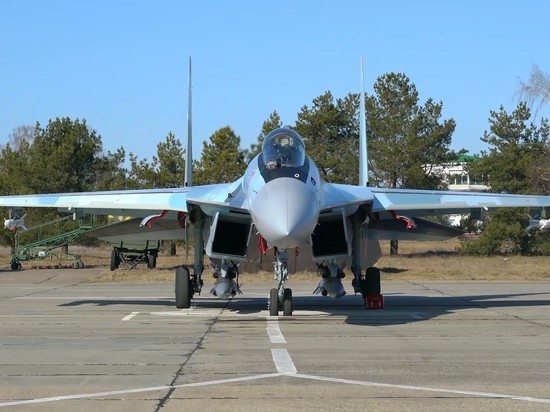 Минобороны РФ впервые опубликовало видео боевого вылета истребителей Су-35С