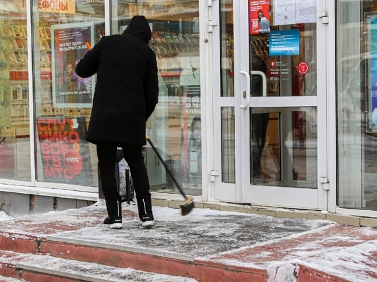 В Новосибирске 20 марта от снега очистят 13 улиц и Бугринский мост