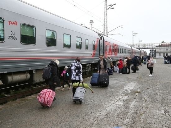 Семьи сотрудников МЧС ЛНР вернулись домой из эвакуации