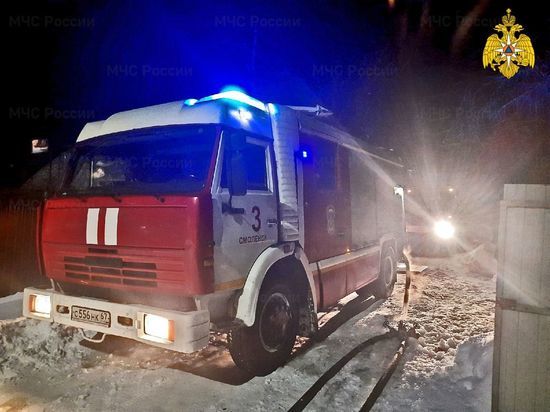 Ранним утром на Покровке в Смоленске случился пожар