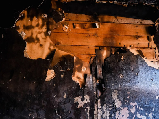 В Волгоградской области во время пожара в частном доме погиб человек