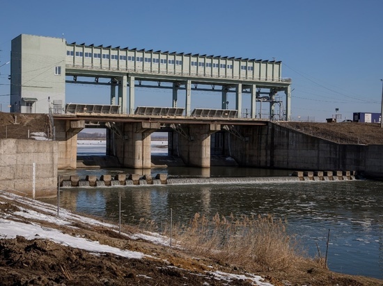 Губернатор проинспектировал реконструкцию канала Курского водохранилища