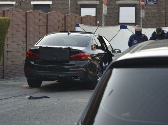 В бельгийском Стрепи-Бракеньи из-за наезда автомобиля погибли 6 человек
