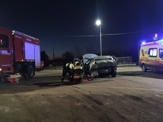 Под Курском спасатели деблокировали человека после ДТП на трассе М2 «Крым»