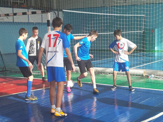 Юные кемеровские футболисты с разгромным счетом одержали победу в межрегиональном турнире