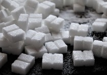 Россияне поддались панике и стали приобретать сахар в большом объеме, опасаясь роста цен и дефицита