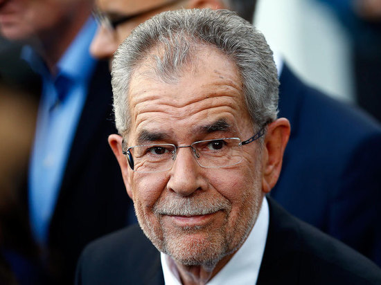 Президент Австрии считает необходимым отказаться от ископаемых энергоресурсов из РФ