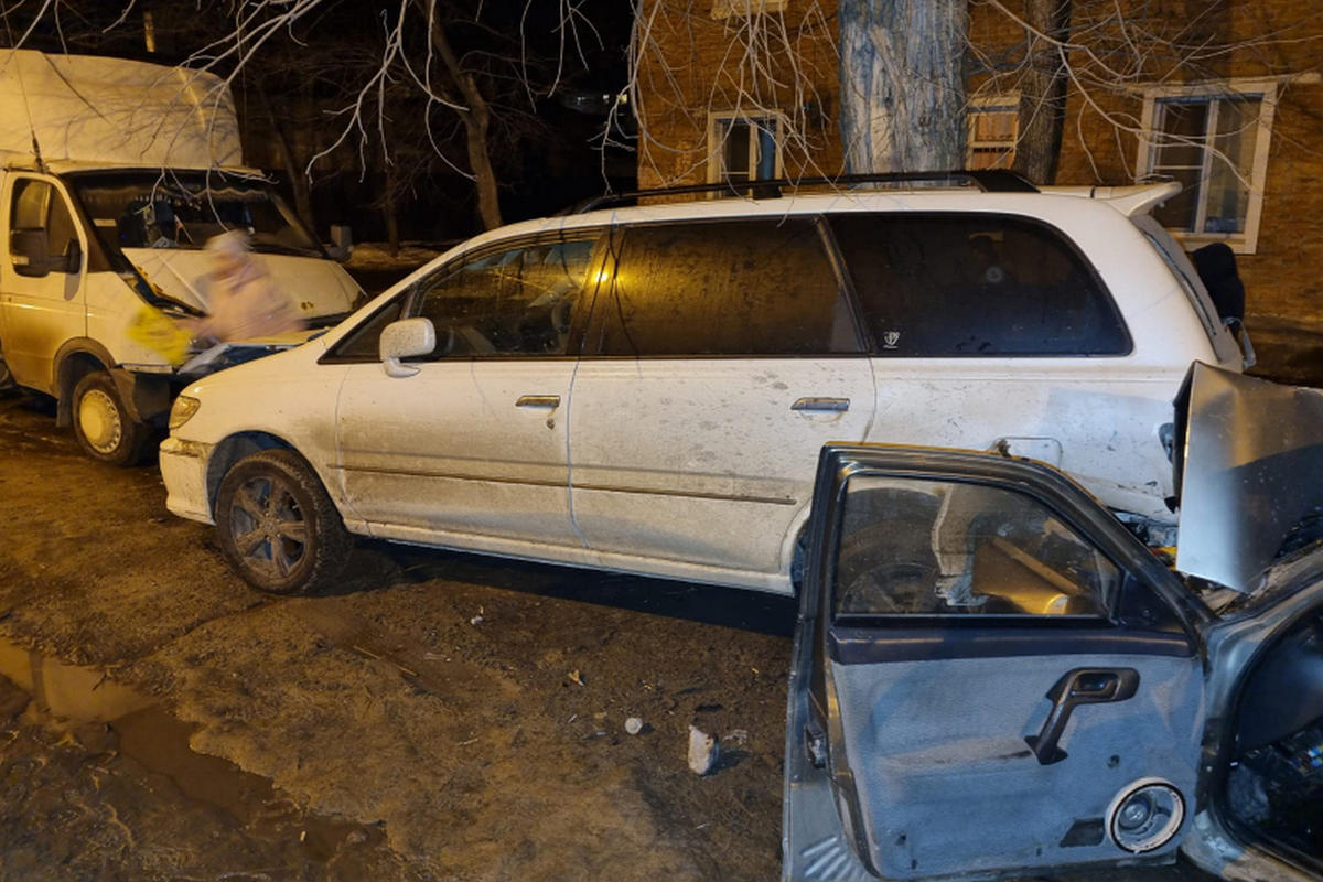 Что случилось в воронеже на левом берегу. ДТП 23.11.2019 новая Усмань. ДТП Воронеж левый берег10сентяьря 2022. Авария на улице 9 января Воронеж вчера вечером.