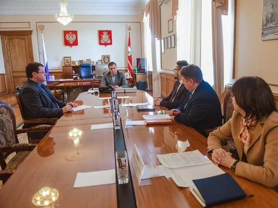 Алексей Островский обсудил с главой Дорогобужского района проблемы водоснабжения