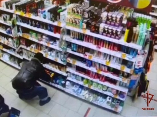 Сообщение о грабеже  в одном из сетевых магазинов на Троицком проспекте поступило в Росгвардию вечером 22 марта