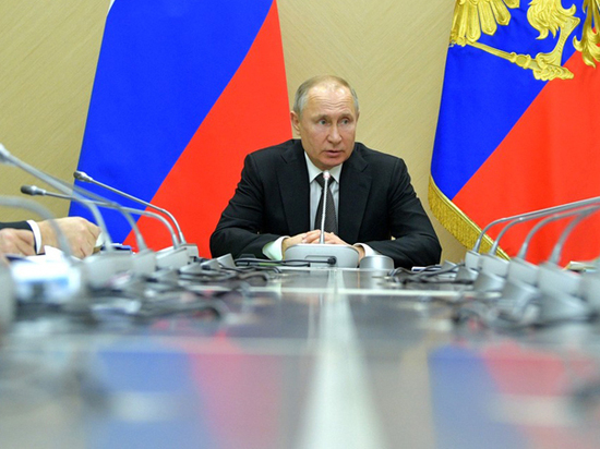Путин согласился поднять ставку по льготной ипотеке до 12%