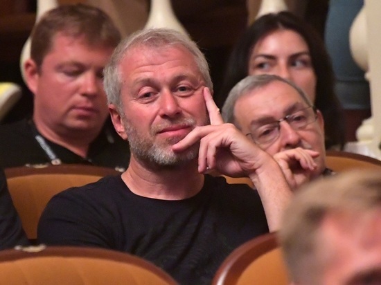 WSJ: Зеленский лично просил Байдена не вводить санкции против Абрамовича