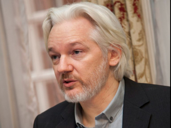 Основатель Wikileaks Ассанж женился в тюрьме