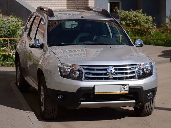 Renault останавливает производство в России