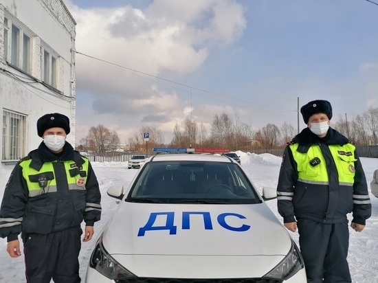 Страдающую расстройством памяти жительницу города Колпашево доставили домой инспекторы ДПС