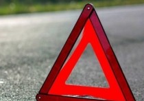 В Томской области семь человек получили травмы различной тяжести при аварии, где на «встречке» произошло столкновение Hyundai ix55 и Volkswagen Caravelle