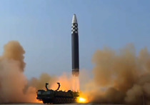 Центральное телеграфное агентство Северной Кореи сообщило о проведении в четверг тестового запуска межконтинентальной баллистической ракеты "Хвасон-17