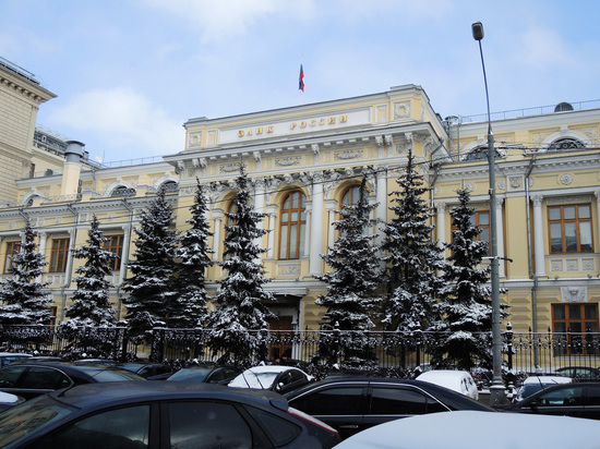 Банк России сообщил об ограничениях на движение средств в недружественные страны