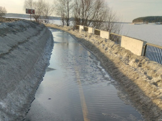 Житель Ижевска обратился в прокуратуру из-за затопленной талыми водами набережной
