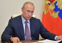Президент России Владимир Путин предложил дирижеру Валерию Гергиеву оценить возможность воссоздания общей дирекции Большого и Мариинского театров.