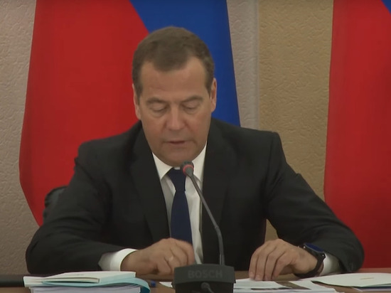 Медведев высказался о дефолте 1998 года