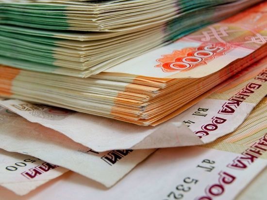 Грабитель подобрал ключ к квартире петербурженки и вынес деньги и украшения на сумму 6,5 млн рублей
