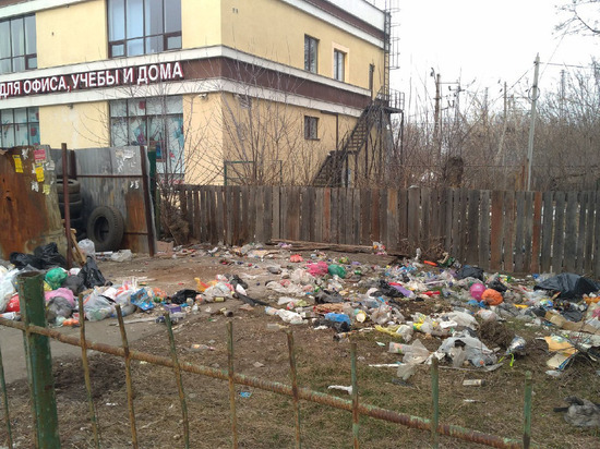 Рязанцы пожаловались на свалку на улице Вокзальной