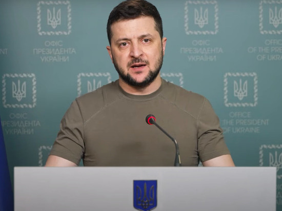 Зеленский призвал Запад активизировать военную поддержку Украины