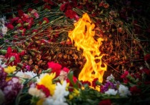 В Невинномысске после осквернения Вечного огня завели уголовное дело, сообщает прокуратура Ставропольского края.