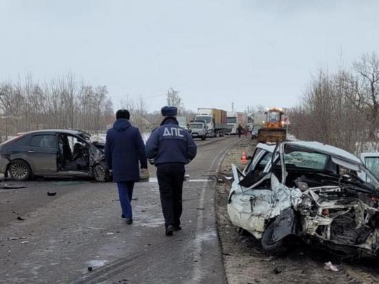 Прокуратура взяла на контроль ход проверки ДТП с двумя погибшими детьми под Воронежем
