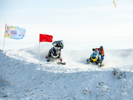 Экстремальные гонки: в Салехарде снегоходчики РФ боролись за денежные призы Заксобрания ЯНАО