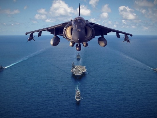 Флот Великобритании доставил в Эстонию снабжение для сил НАТО