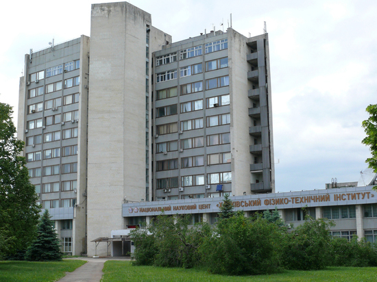 Украина заявила о новом обстреле ядерной установки в Харькове