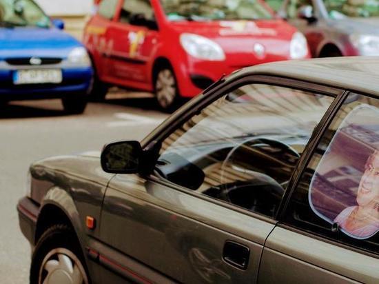 В Барнауле ограничат стоянку автомобилей на проспекте Ленина