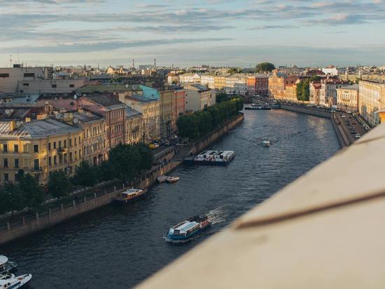 Водные экскурсии по рекам и каналам Петербурга подорожают весной