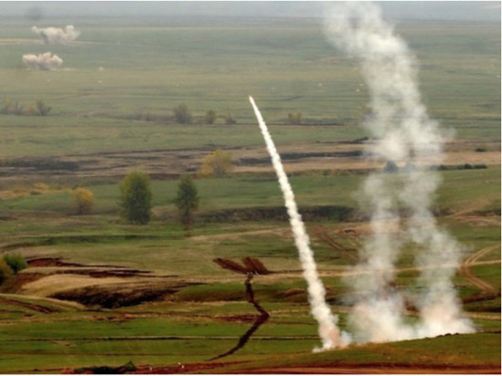 Российские ракеты уничтожили украинскую базу горючего в Ровенской области