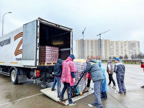 Кубань передала жителям ЛДНР и Херсонской области свыше 300 тонн гуманитарного груза