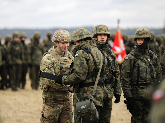Запад стягивает группировки к границам России, Белоруссии и Украины