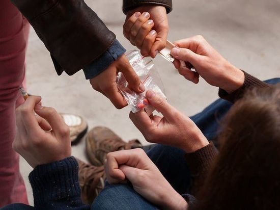 За две недели в Тверской области выявили 44 преступления в сфере оборота наркотиков
